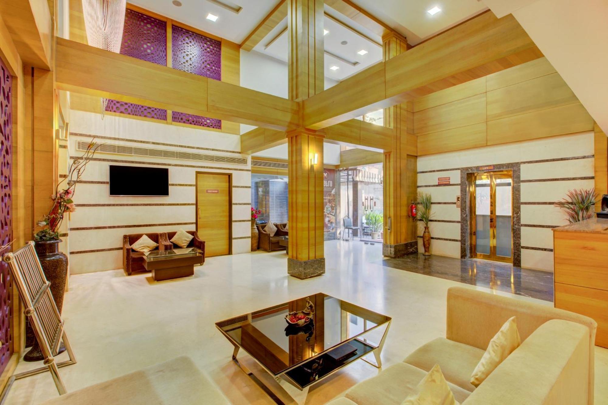 Super Townhouse Oak Jvh Hotel Бангалор Экстерьер фото